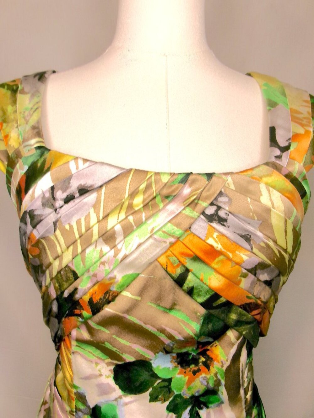 Kay Unger Silk Floral Ruched Sheath Dress Elegant Occasion 8 - Picture 7 of 10
